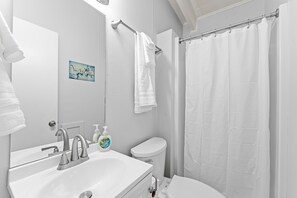 Appartamento, 2 camere da letto | Bagno | Asciugamani