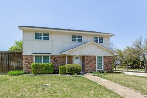 Exterior - Texas - Reston 1513 5 Bedroom Home (Richardson)