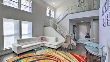 Rumah, 4 kamar tidur | Interior