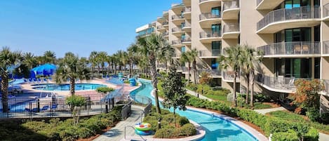 Apartamento, 3 habitaciones | Piscina | Una piscina cubierta, una piscina al aire libre