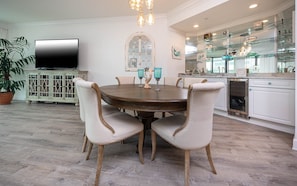 Condo, 3 Bedrooms | Dining