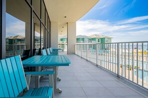 Kondominium, 3 kamar tidur | Tempat makan outdoor