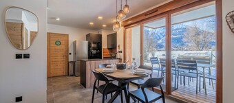 Apartment with terrace and garden - Serre Chevalier - close to the ski slopes