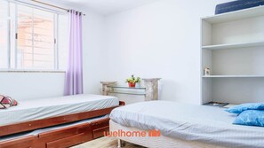 3 bedrooms, iron/ironing board, WiFi, bed sheets