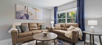 Ocean Breeze A Relaxing Coastal Getaway Near Top Attractions