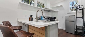 Coastal Cabana Studio - Close to beach and Mississippi City