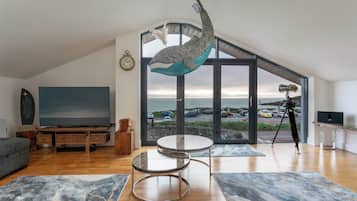 Ferienhaus | Wohnbereich | Fernseher