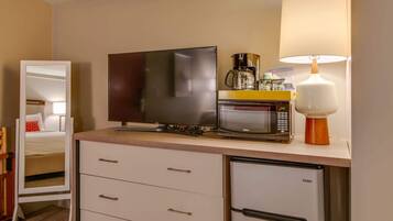 Fer et planche Ă repasser, Wi-Fi, draps fournis