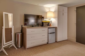 Interior - Cozy Retreat for 2, Heart of DT, Near Broadway! (Nashville)