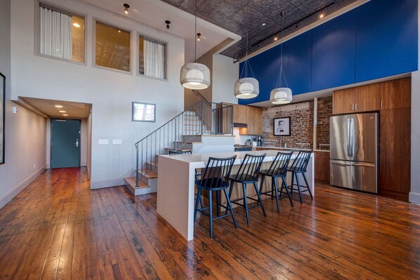 Interior - Nashville Riverfront Loft– Stay for 4! (Nashville)