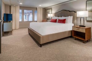 1 bedroom, desk, iron/ironing board, WiFi