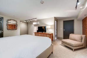 1 多间卧室、熨斗/熨衣板、WiFi、床单