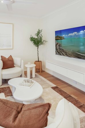 TV, offices