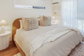 4 Schlafzimmer, Bügeleisen/Bügelbrett, WLAN, Bettwäsche