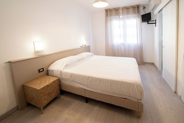 Standard Room | In-room safe, free WiFi - Hotel Europa (Arma di Taggia)