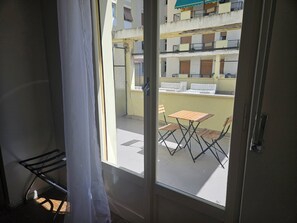 Standard Triple Room | Terrace/patio - Hotel Europa (Arma di Taggia)