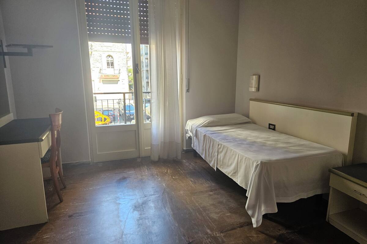 Economy Single Room | 1 bedroom, in-room safe, free WiFi