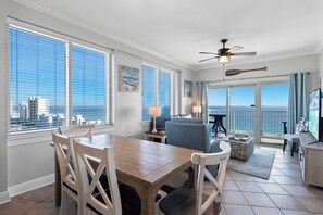 In-room dining - Crystal Tower 1501 (Gulf Shores)