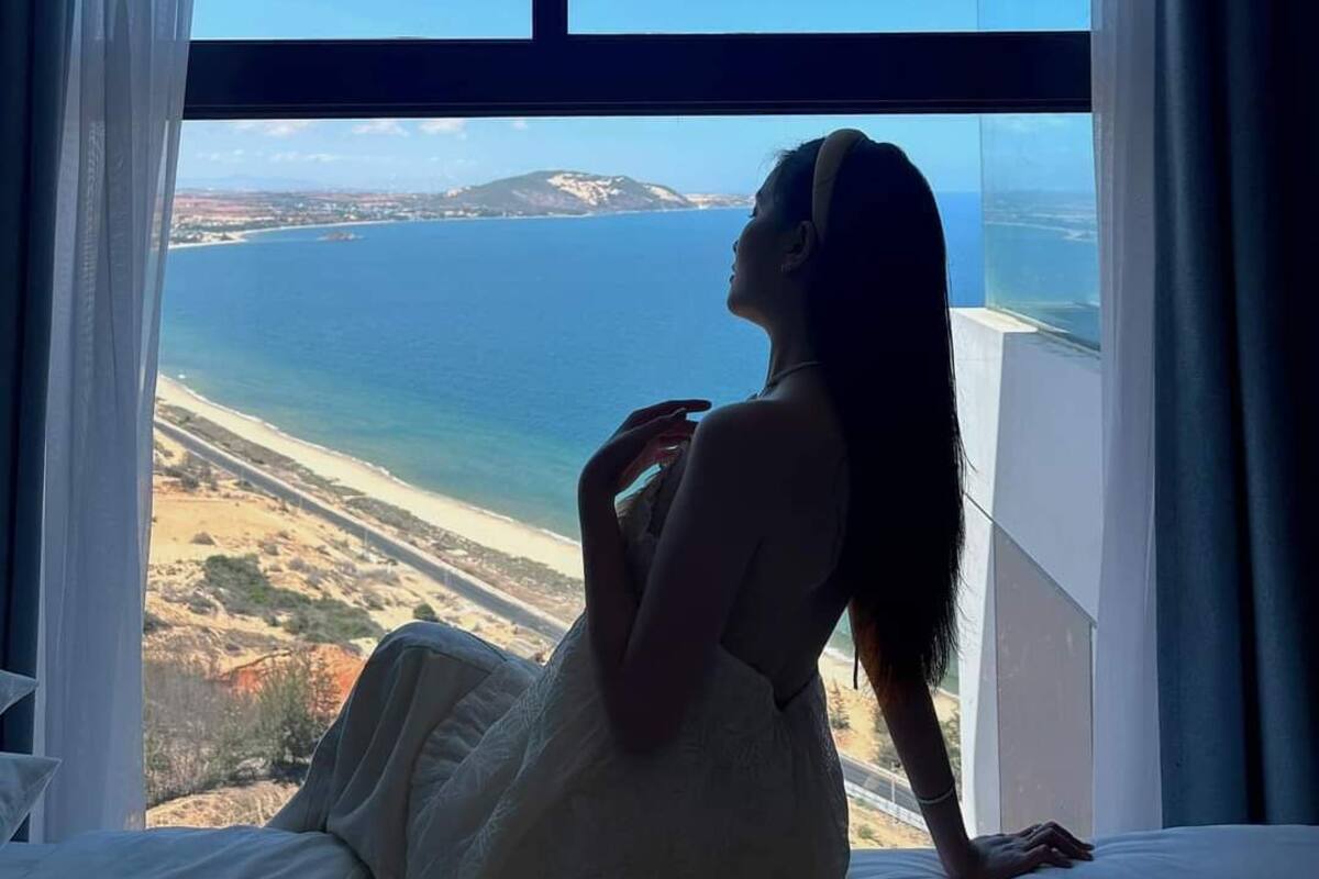 Luxury Single Room, 1 King Bed, Resort View, Sea Facing | 1 bedroom, Egyptian cotton sheets, premium bedding, down comforters