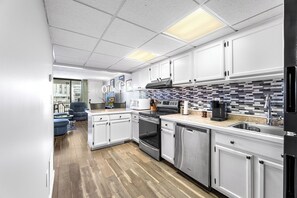 Microwave, dishwasher, coffee/tea maker