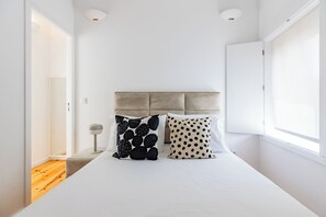 2 chambres, fer et planche à repasser, Wi-Fi, literie fournie