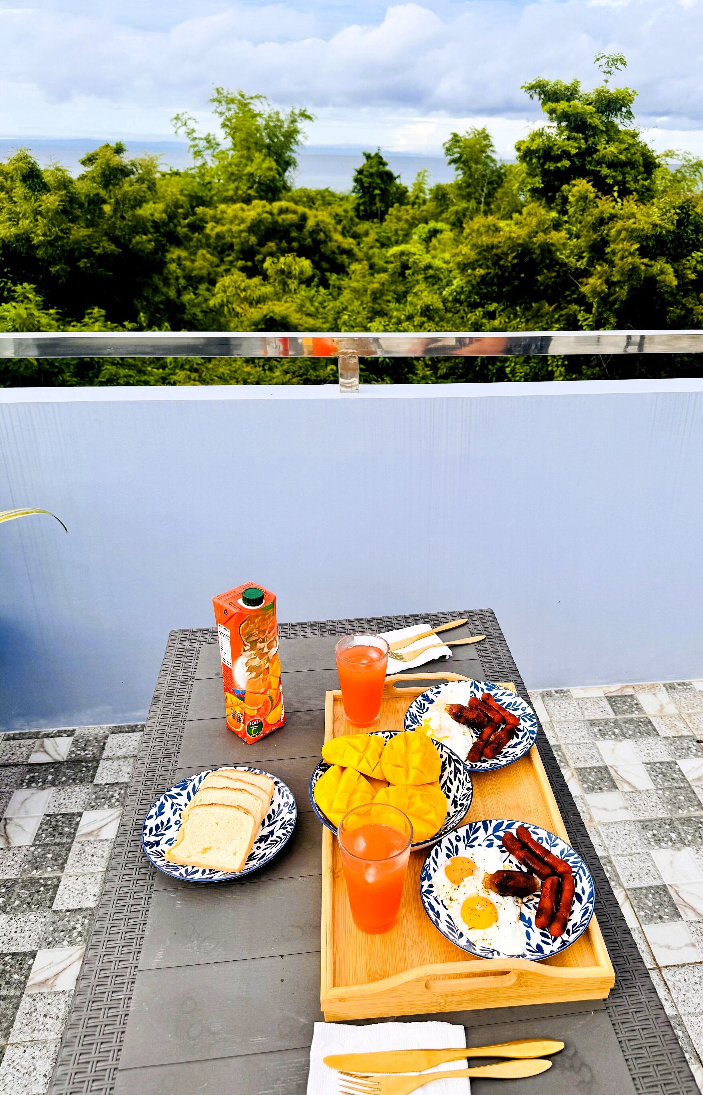 Apartment, 2 Bedrooms, Balcony, Garden View | Outdoor dining