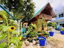 Apartamento, 2 quartos, sacada, vista para o jardim | Jardim