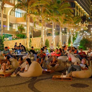 Outdoor dining - Seaview Condotel Apec (Phan Thiet)