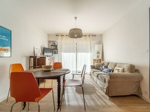 Dining - Mimizan Beach T2 with Terrace and Parking Near Ocean (Mimizan-Mimizan Plage)