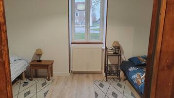 3 bedrooms, free WiFi, bed sheets