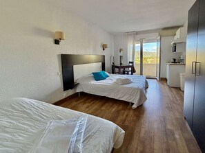 WiFi、ベッドシーツ