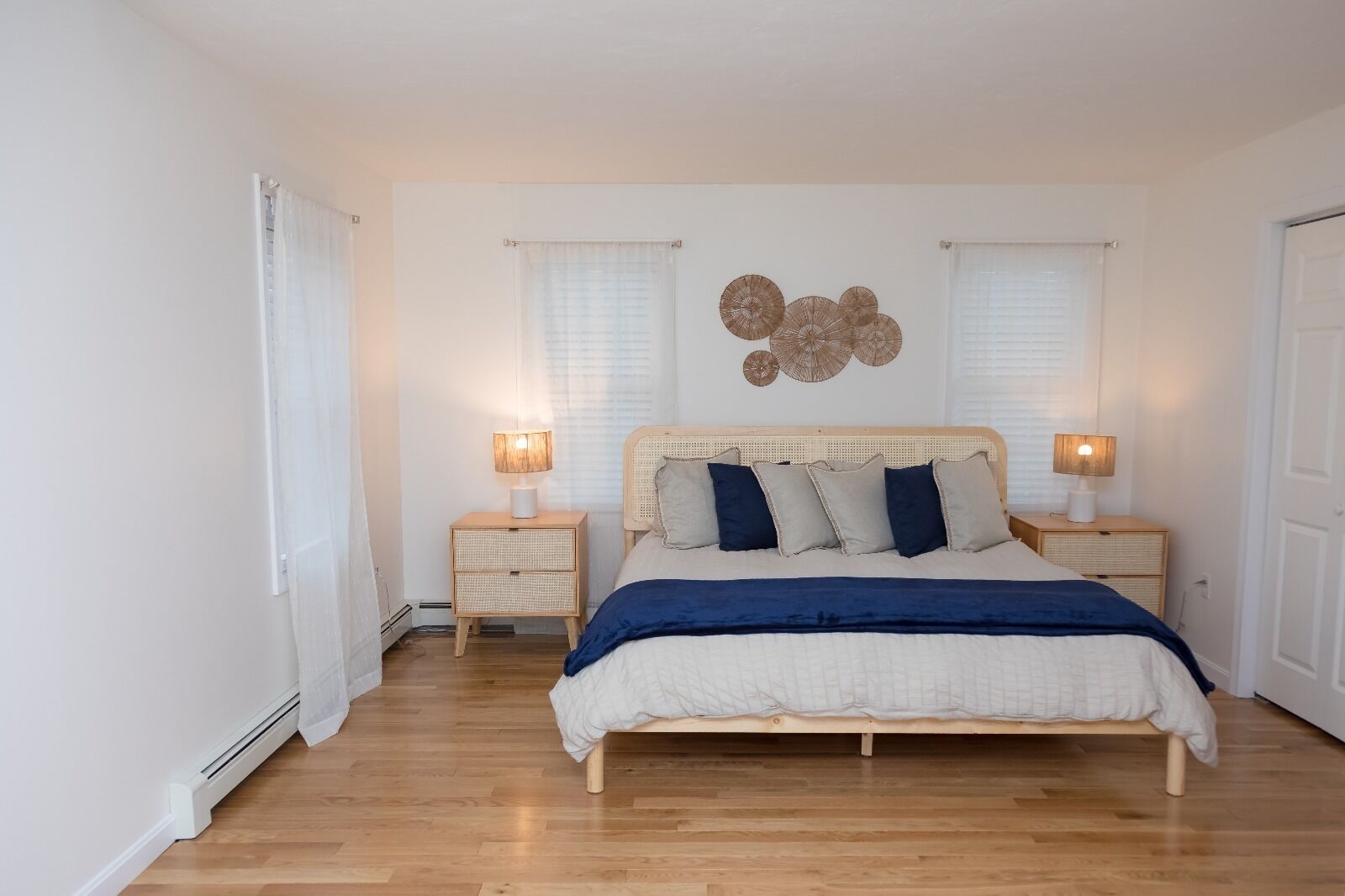 3 bedrooms, in-room safe, iron/ironing board, WiFi