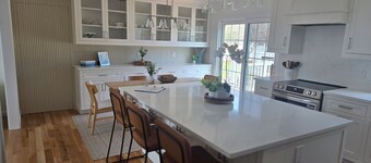 Come Enjoy Cape Cod!  Charming 3-BR house in pleasant Falmouth