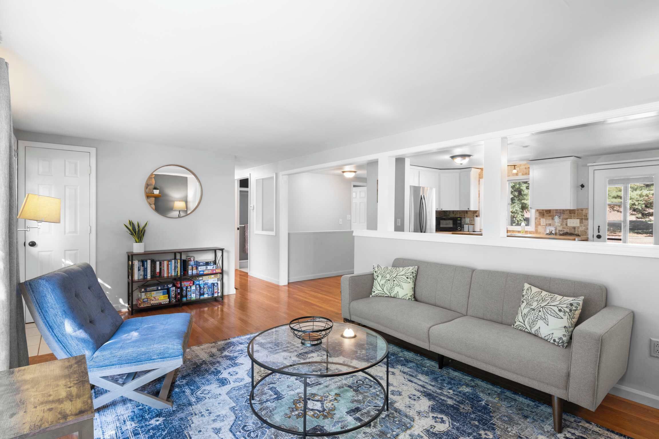 TV, fireplace, printers