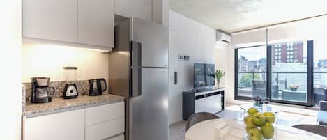 Fridge, microwave, oven, stovetop