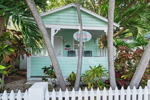 ~CONCH COTTAGES~ Enjoy your next island vacation with friends right here!