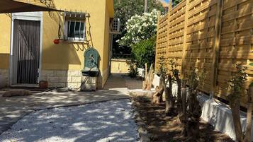 Enceinte de lâhĂ©bergement