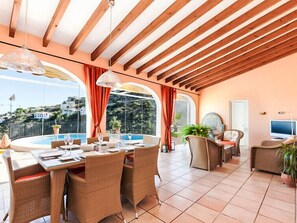Dining - Global Villa Da Vinci 29445 (Pego)
