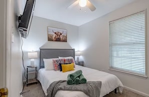 3 bedrooms, iron/ironing board, travel cot, free WiFi