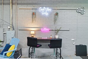 Interior - The Bourbon Trail Bungalow Ping Pong/Foosball/Bar/Firepit (Mount Washington)