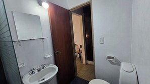 Bathroom - Hotel Buenos Aires (San Luis)