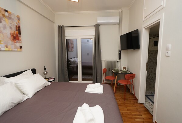 1 bedroom, WiFi, bed sheets