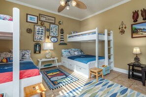 4 bedrooms, free WiFi, bed sheets