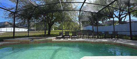 Udendørs pool, opvarmet pool