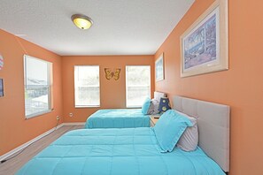 7 Schlafzimmer, Bügeleisen/Bügelbrett, Reisekinderbett, WLAN