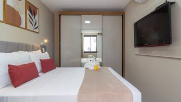 1 quarto, escrivaninha, ferros/tábuas de passar roupa, Wi-Fi de cortesia