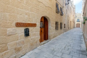 Exterior - Ta' Frenc Farmhouse (Gharb)
