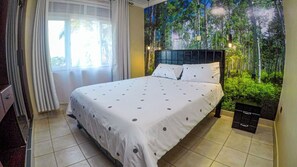 2 camere, una cassaforte in camera, una scrivania, ferro/asse da stiro