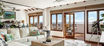 H1864: Remodeled 2Br villa, AC, 4-seat cart, OCEAN VIEWS, BBQ
