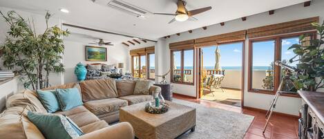 スマートテレビ